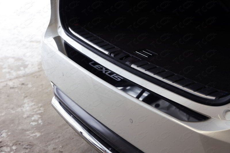 LEXUS RX200t/RX300/RX350/RX450h (AL20) 2015- (F-Sport) Накладка на задний бампер (лист зеркальный надпись Lexus) Обвес для LEXUS RX200t/RX300/RX350/RX450h (AL20) 2015- (F-Sport) Накладка на задний бампер (лист зеркальный надпись Lexus)