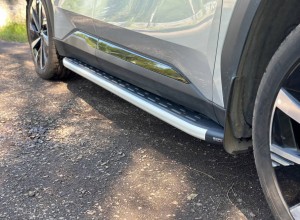 GEELY Atlas 2023- Пороги алюминиевые с пластиковой накладкой 1820 мм Обвес для GEELY Atlas 2023- Пороги алюминиевые с пластиковой накладкой 1820 мм