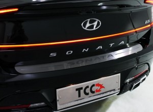 Обвес для HYUNDAI Sonata 2020- Накладка на задний бампер (лист шлифованный надпись Hyundai)