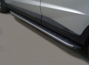 Обвес для JETOUR X70 Plus 2023 Пороги алюминиевые с пластиковой накладкой (карбон серые) 1720 мм