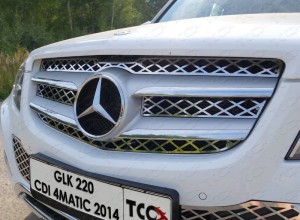 Обвес для MERCEDES-BENZ GLK 220 CDI 4MATIC 2012-2015 Решетка радиатора верхняя (лист)