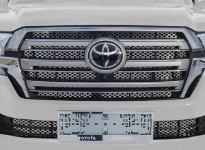 Обвес для TOYOTA Land Cruiser 200 2015- (кроме EXECUTIVE) Решетка радиатора нижняя (лист)
