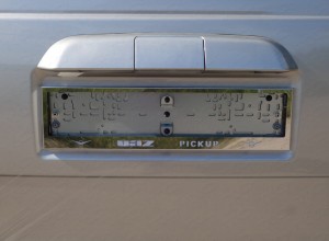 Обвес для UAZ Pickup 2015- Рамка номерного знака (комплект)